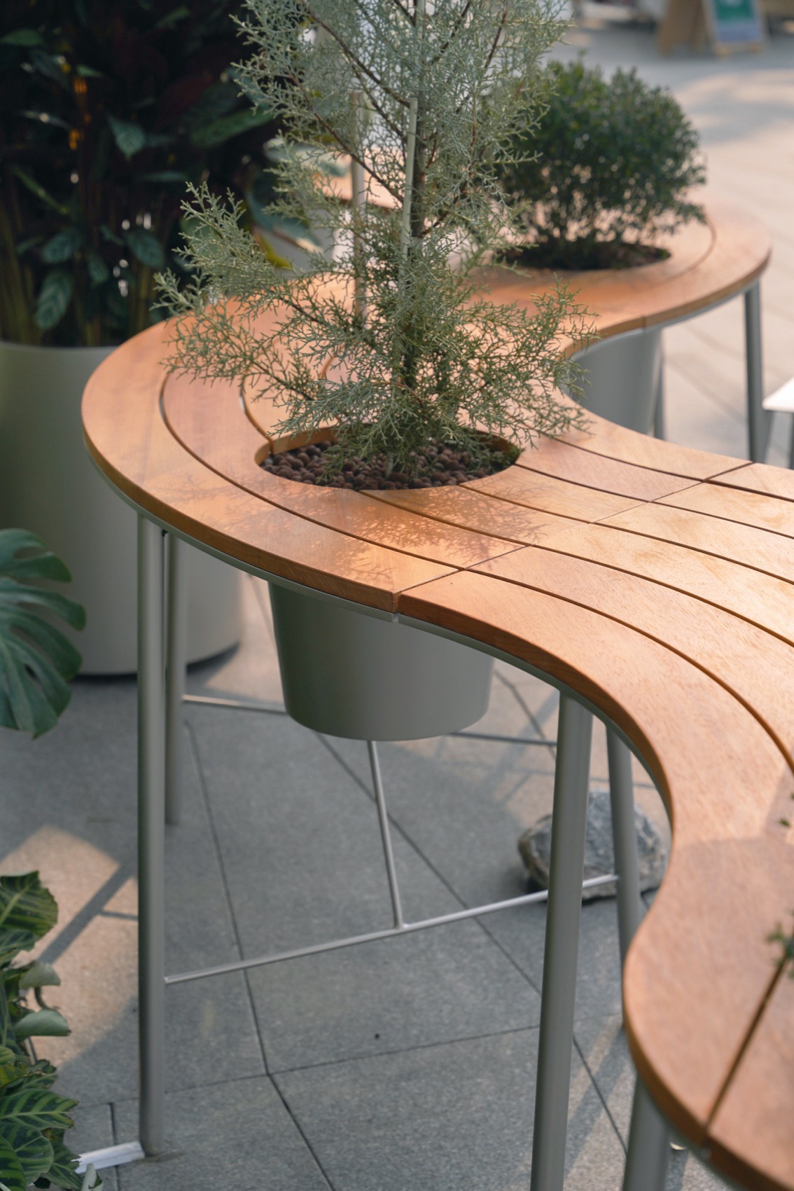 河流与卵石:桌桌计划2·0公共家具及摊位设计丨中国成都丨行波工作室（公共家具与市集摊位）等多家-45