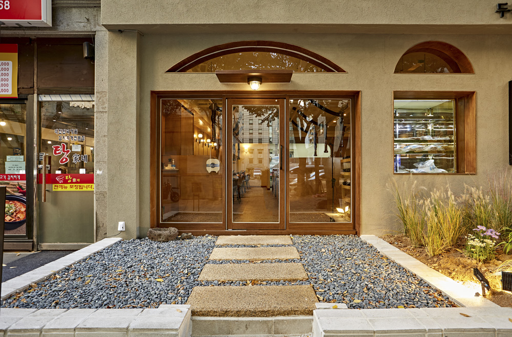 高级实木家具打造出的纯净空间 | 某项目-3