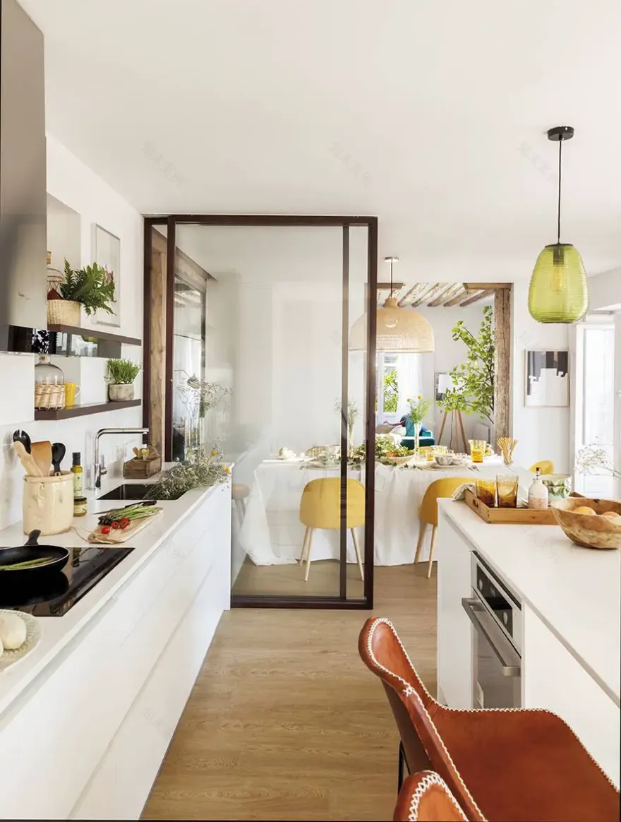 马德里时尚公寓 | 古典与现代的完美融合-5