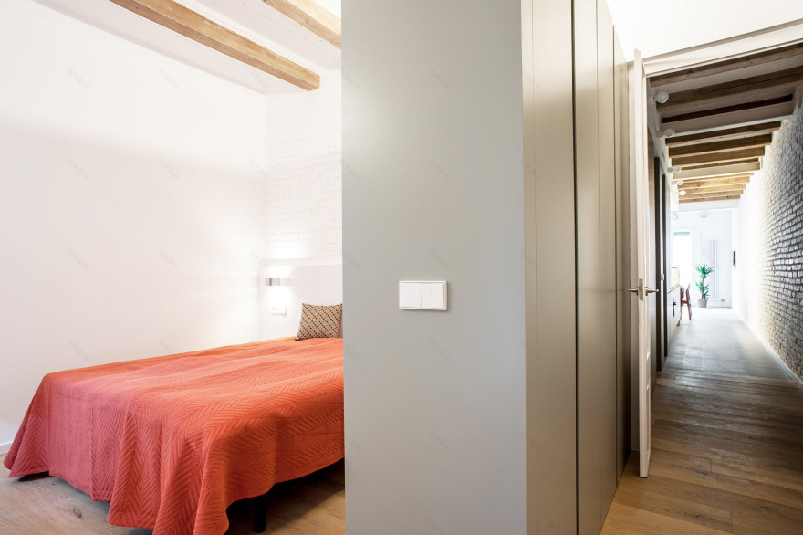 西班牙巴塞罗那 PISO VILLARROEL 公寓改造设计丨M2 Arquitectura-6