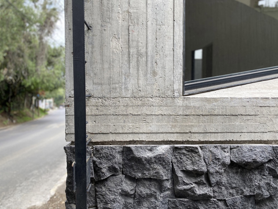 扭转的窗口 | 墨西哥城公寓楼设计-18