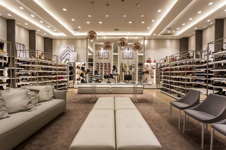 巴西 Shoestock 旗舰店,科技与温馨共融的购物体验-3