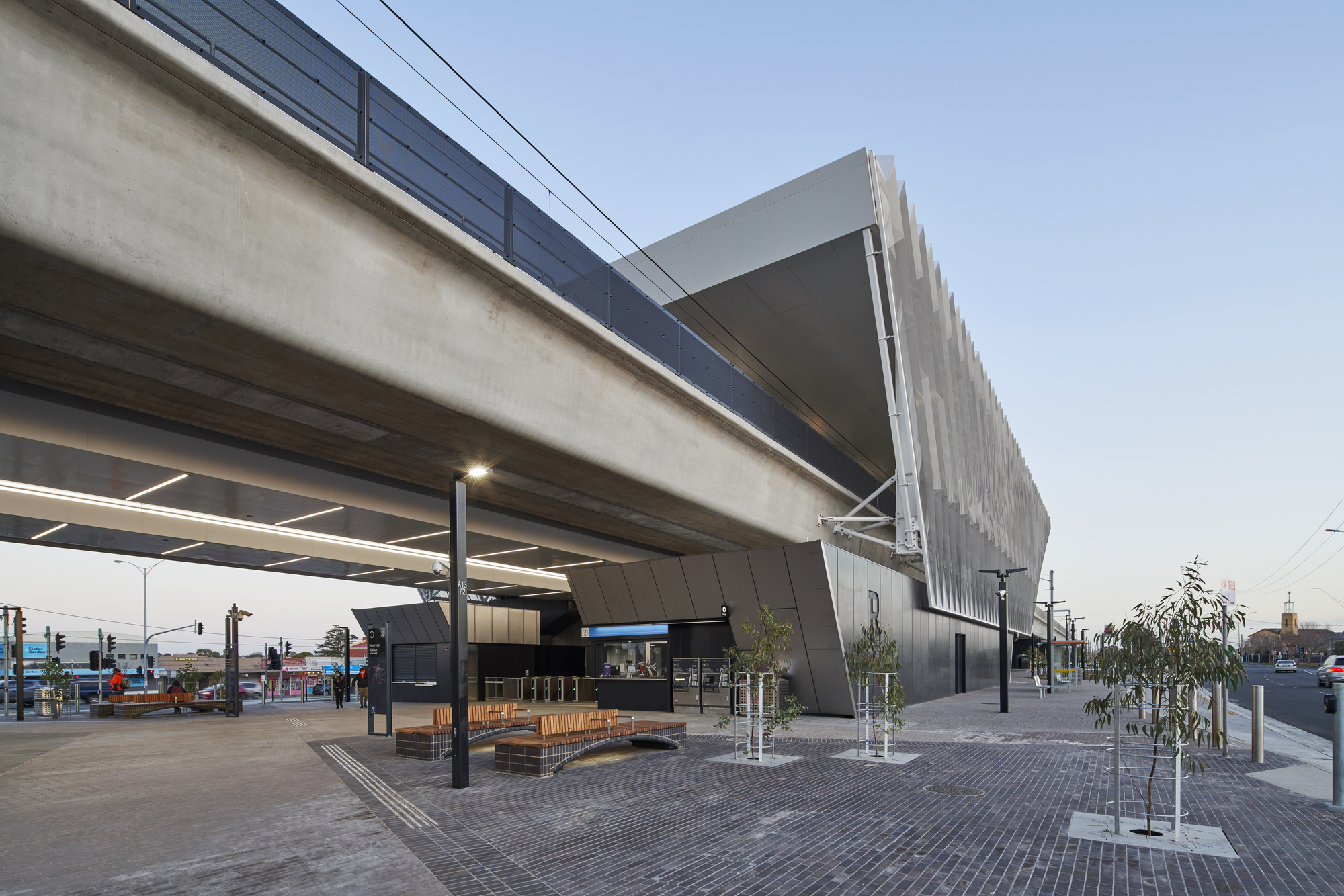 墨尔本 Reservoir 车站-1