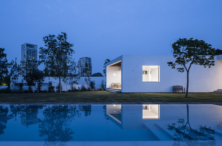 Z 形住宅 | 混凝土与自然景观的对话-25