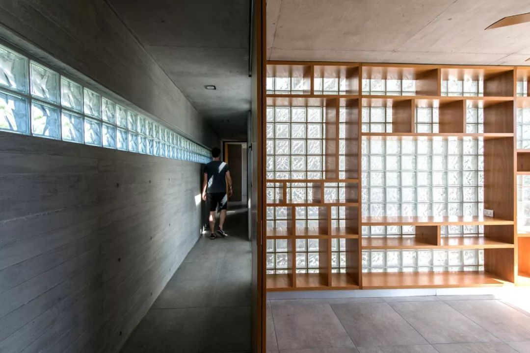 Galera 建筑工作室 | 光、空间与形式的平衡探索-33