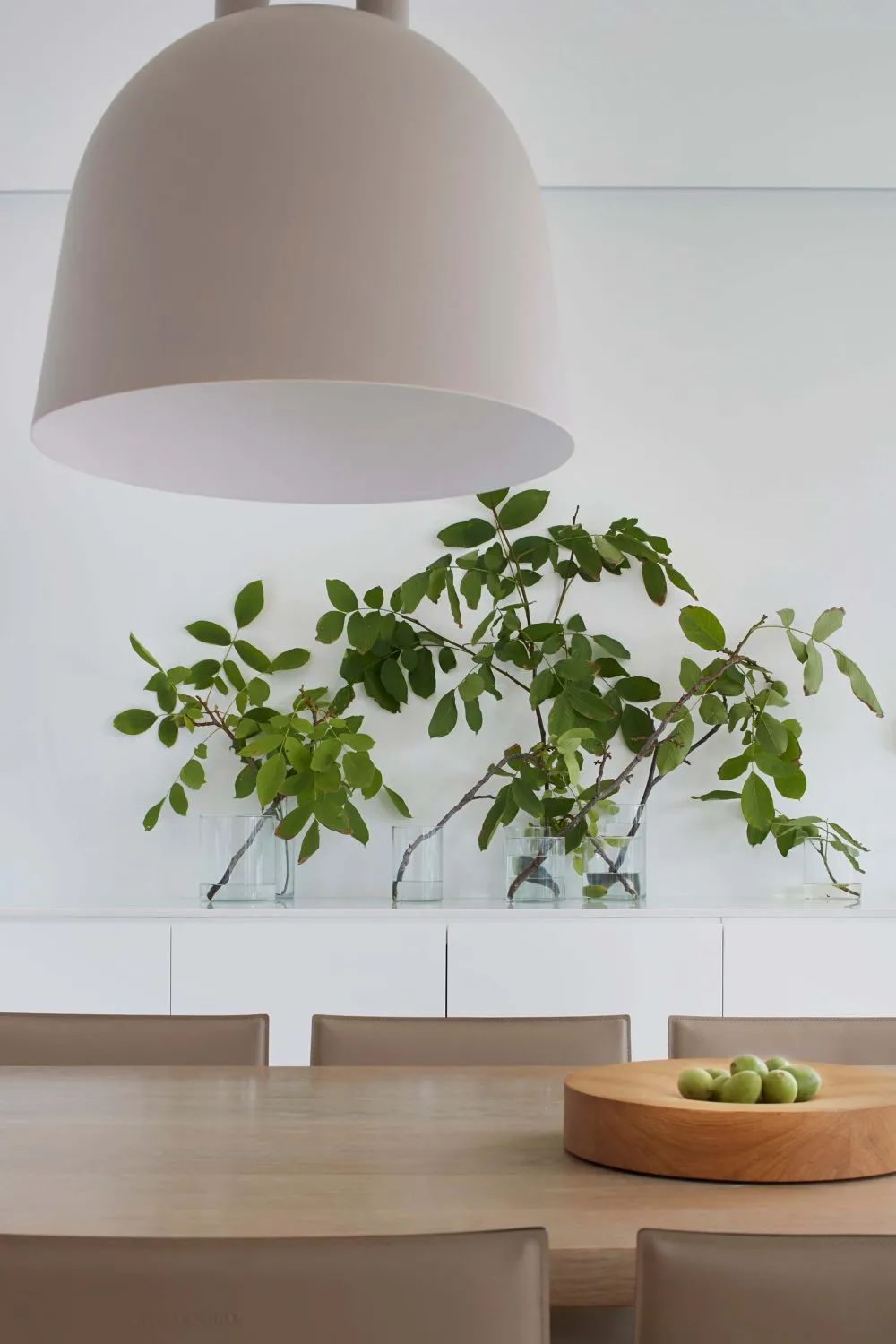 墨尔本 U 型现代别墅 | 坚固与温暖的二元探索-22