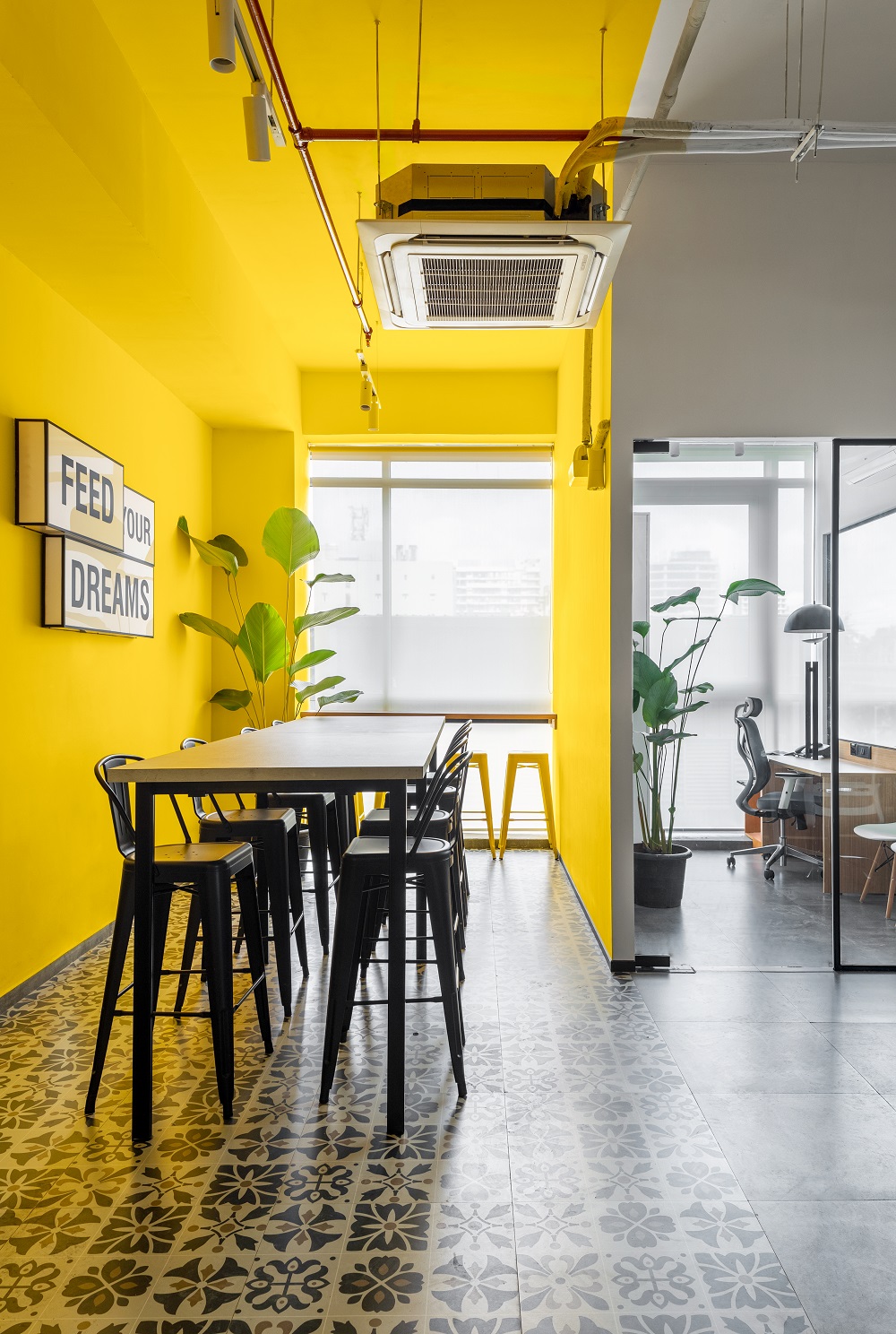 活力四溢的办公空间 · The E·pand Loft丨Quirk Studio-23