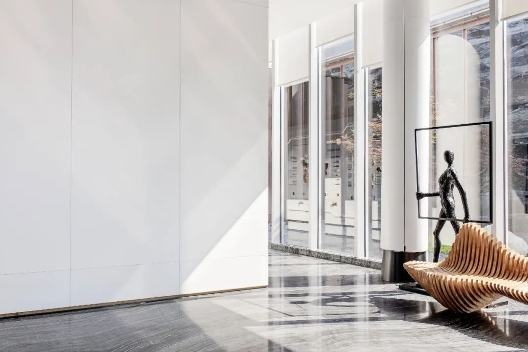 华鸿售楼中心——现代艺术与自然环境的和谐共生-22