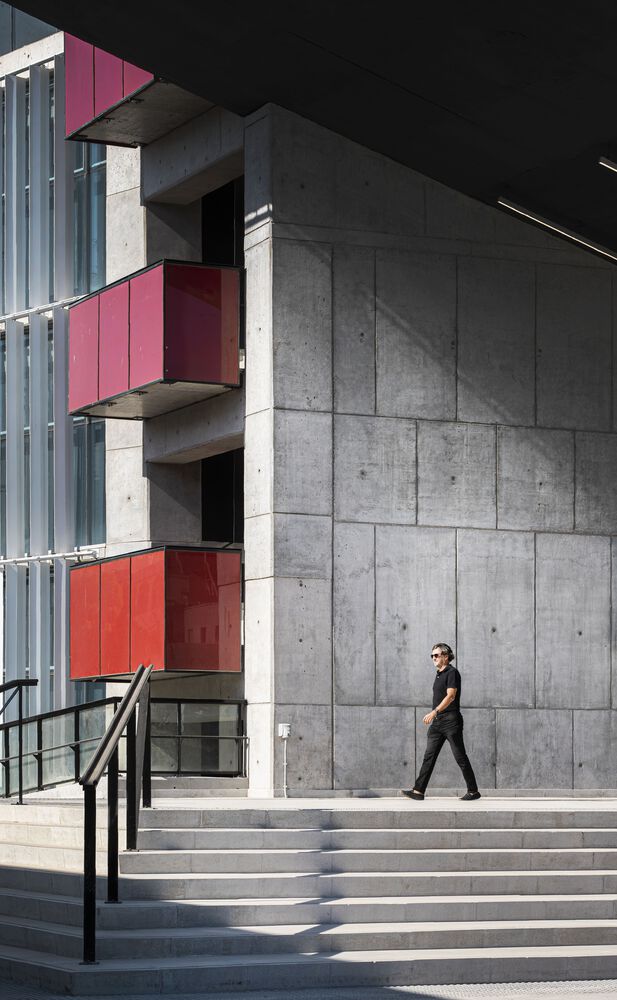 智利圣地亚哥大学商学院建筑设计丨Marsino Arquitectura-5