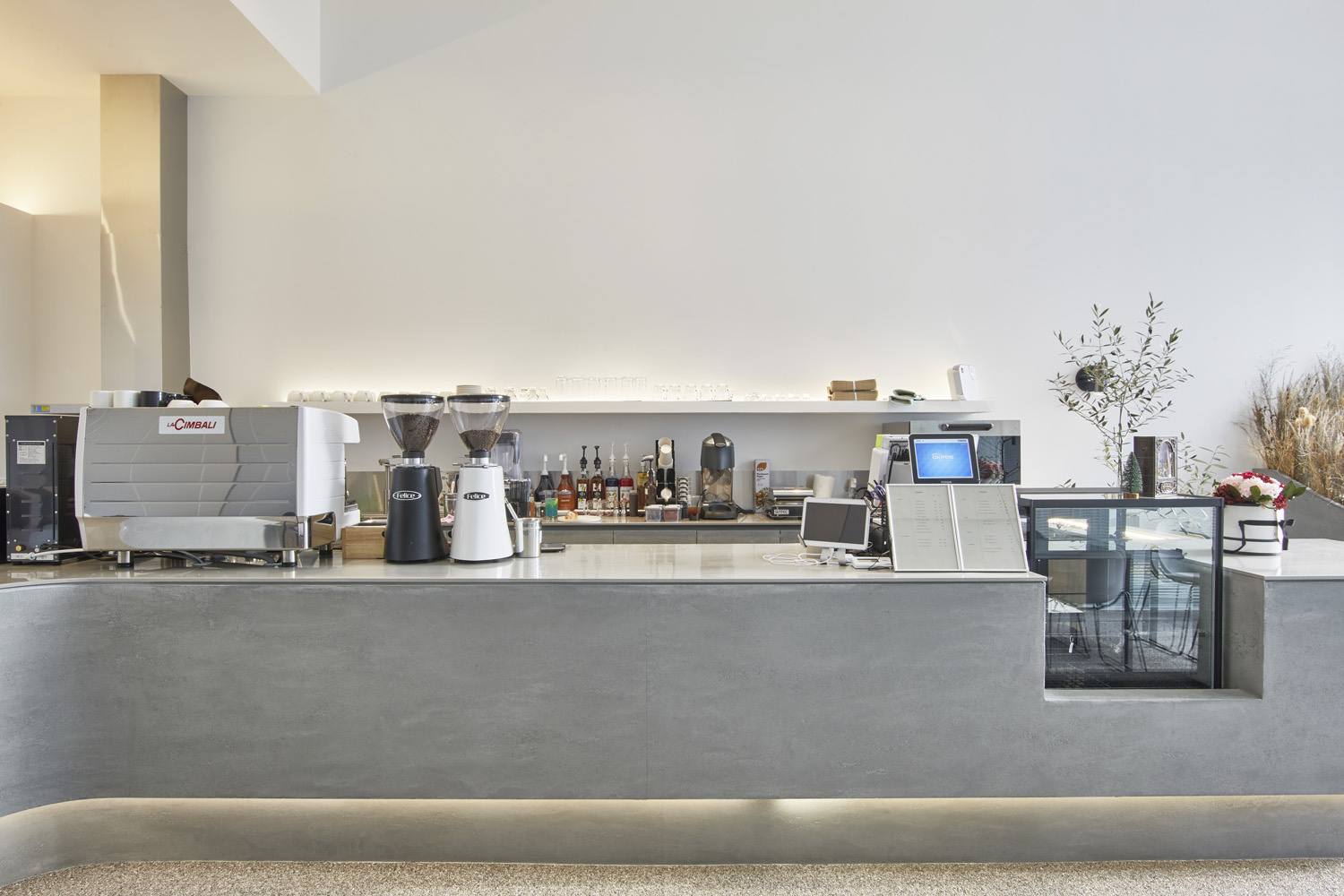 CAFE DOUDOU | 现代高级的 19 坪咖啡厅设计-5