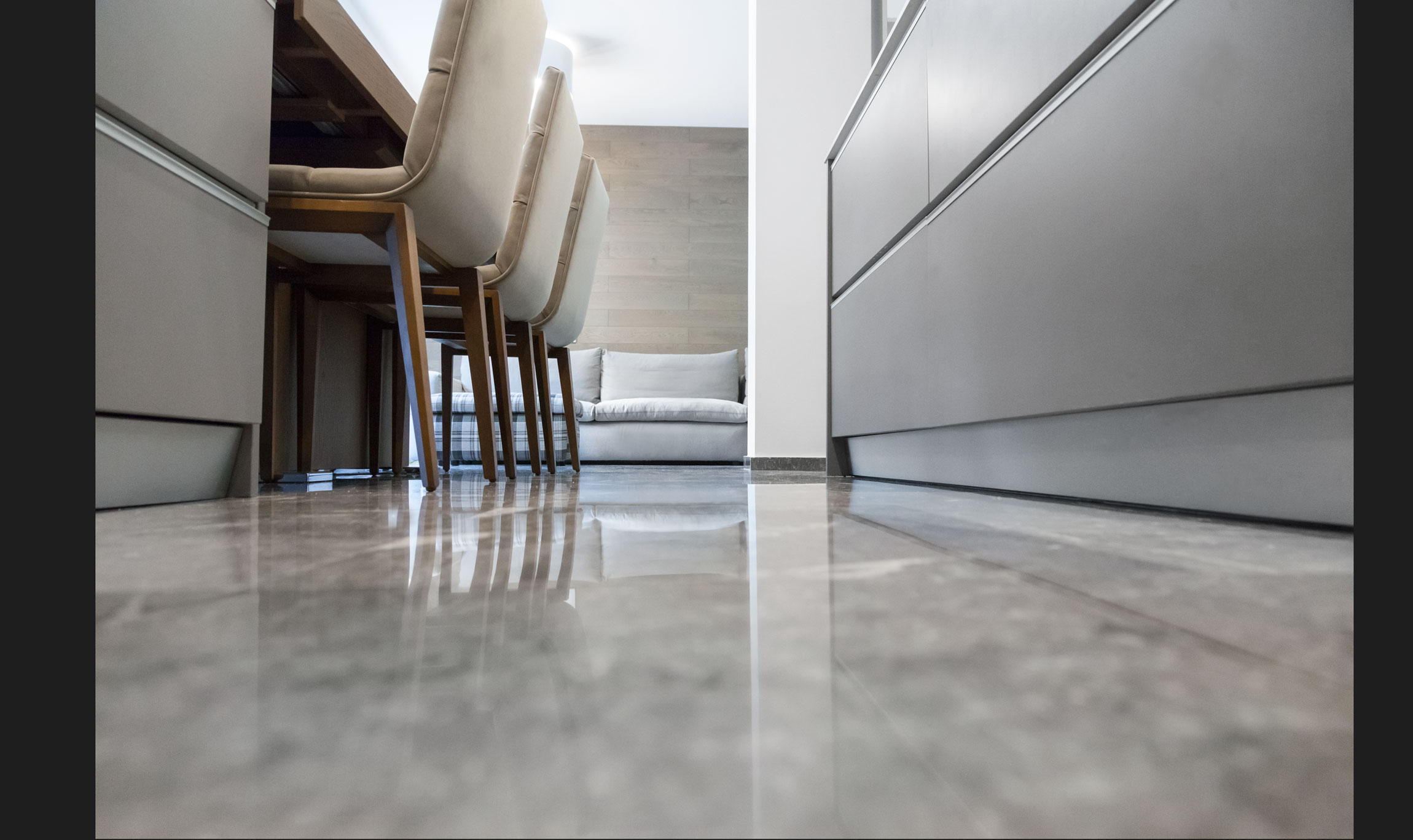 赫拉克莱恩中心的 80 年代住宅翻新-17