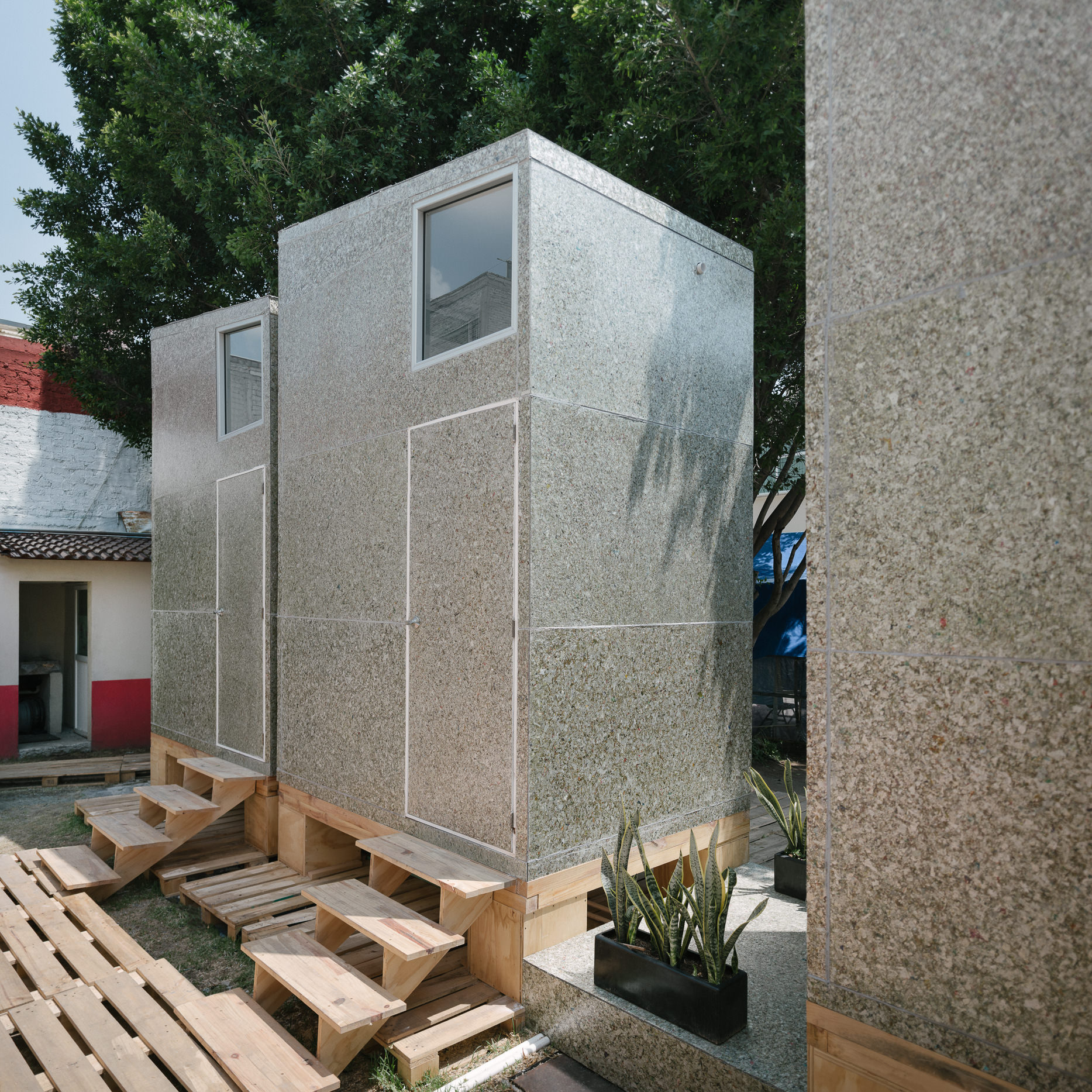 Temporary Pavilion for Healthcare Workers / Revolution-27