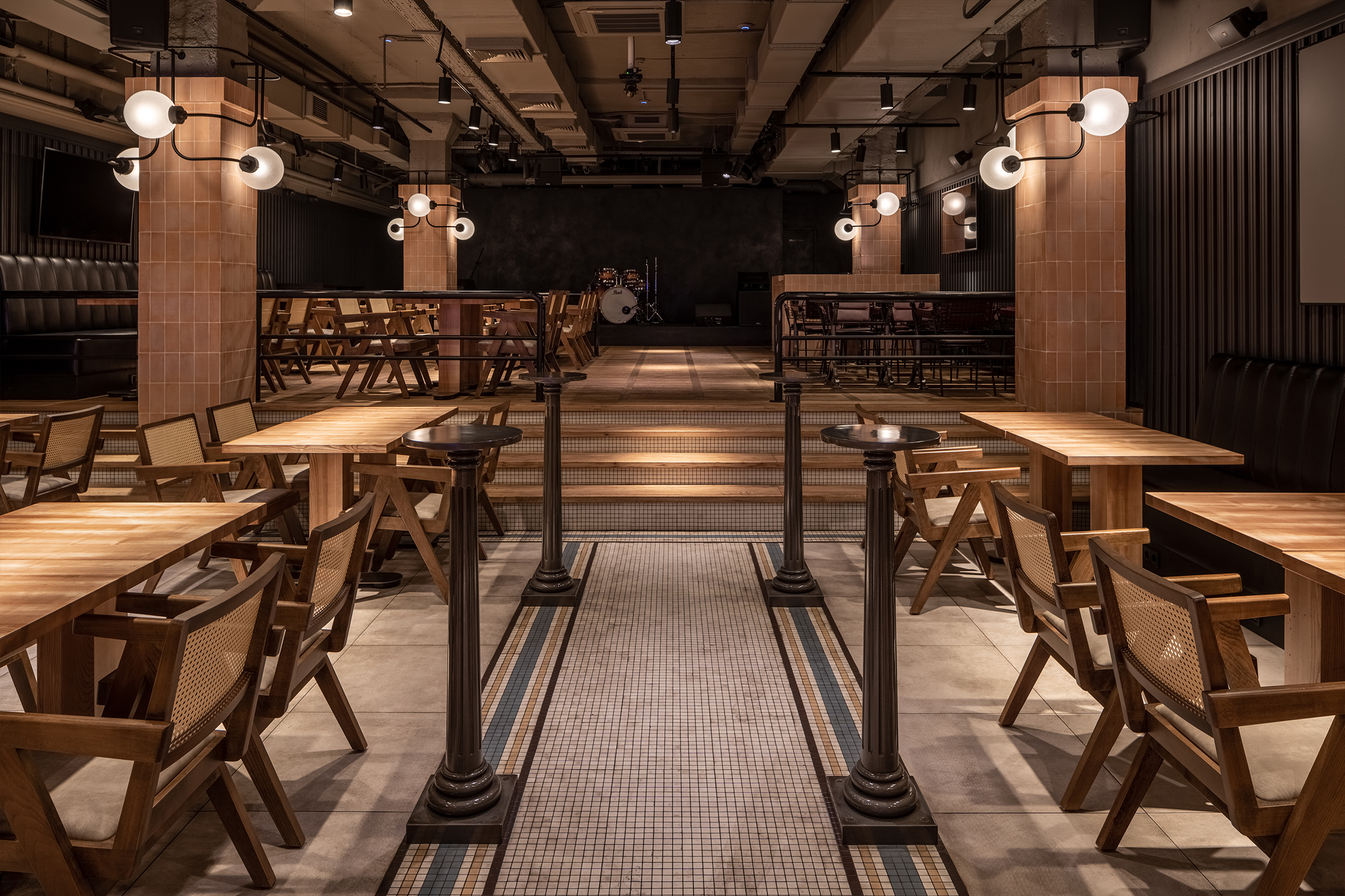 PYVBAR PECHERSK 餐厅设计丨乌克兰基辅丨balbek bureau-64