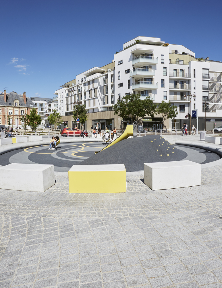 法国 Mantes-la-Jolie 市 Henri Dunant 广场改造，实现行人友好与城市融合-38