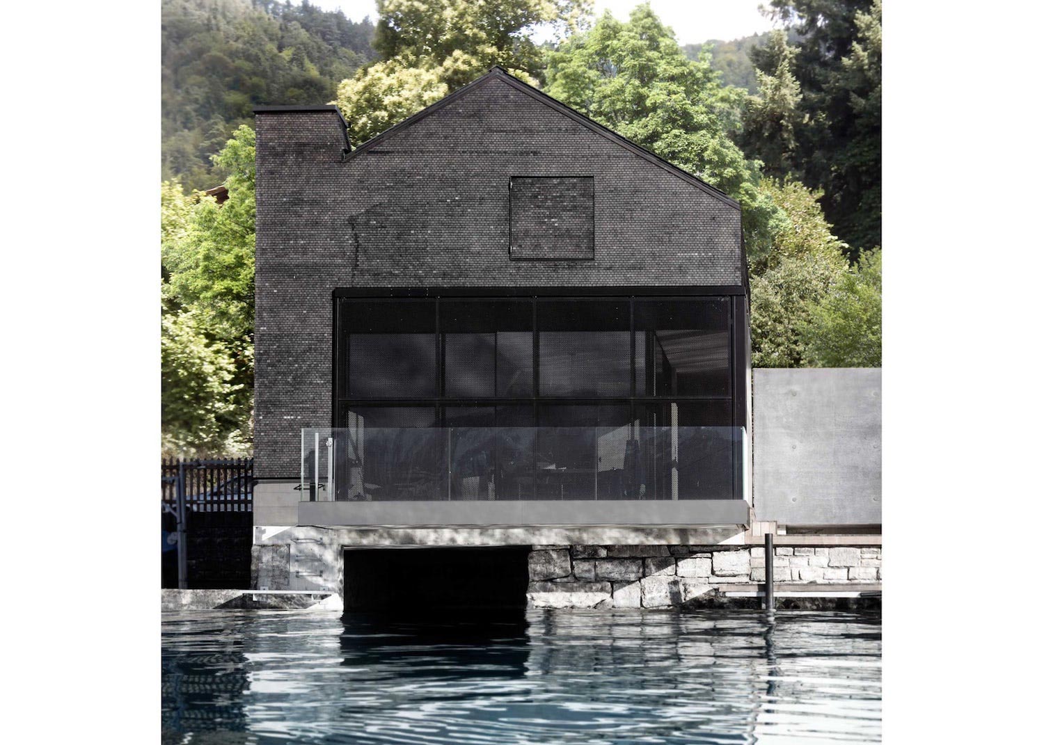 Beautiful house situated between the banks of Lake Thun that offers panoramic views of the lake and mountains   CAANdesign  Architecture and home design blog-7