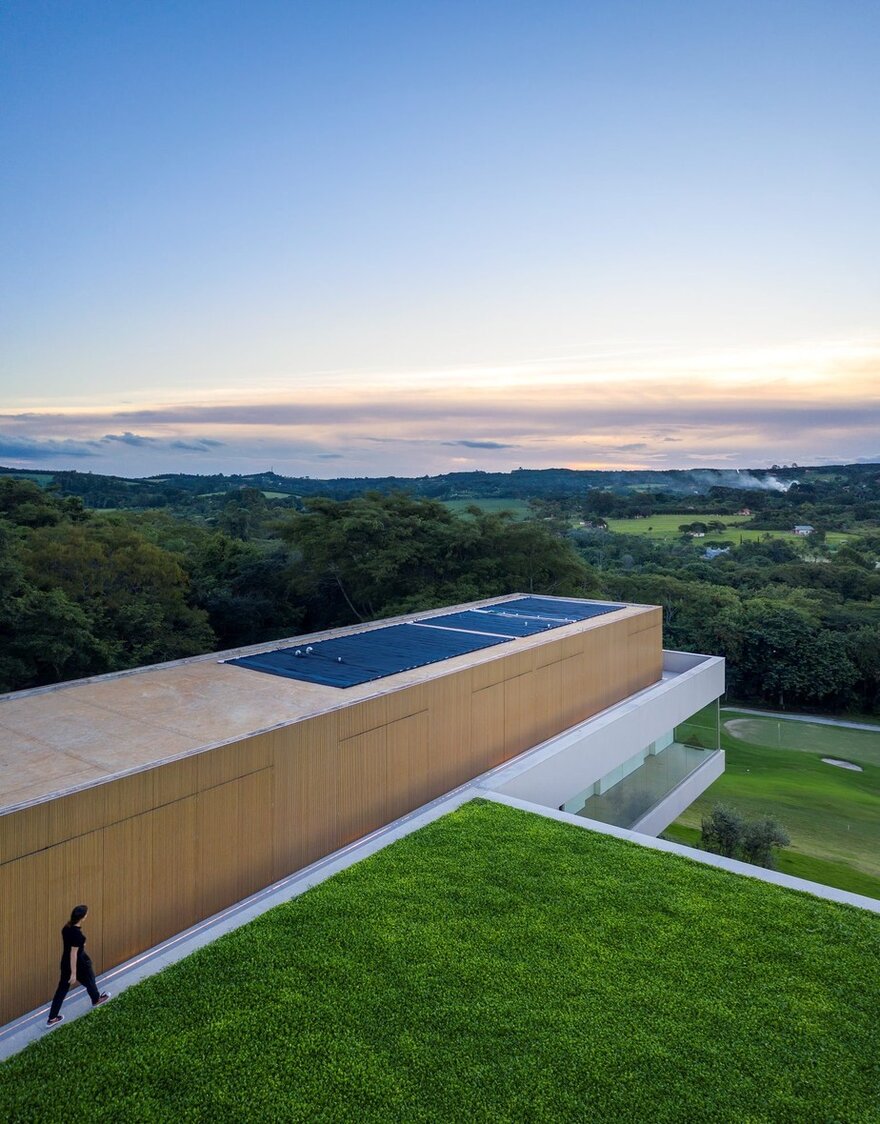 A Weekend Residence with a Dynamic Mix of Volumes, Spans and Cantilevers-11