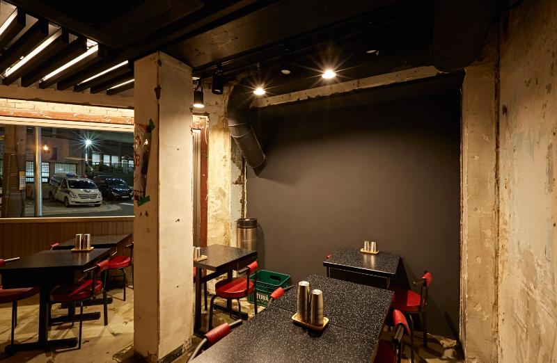 复古 9 平小食堂，重拾现场感的设计佳作-6