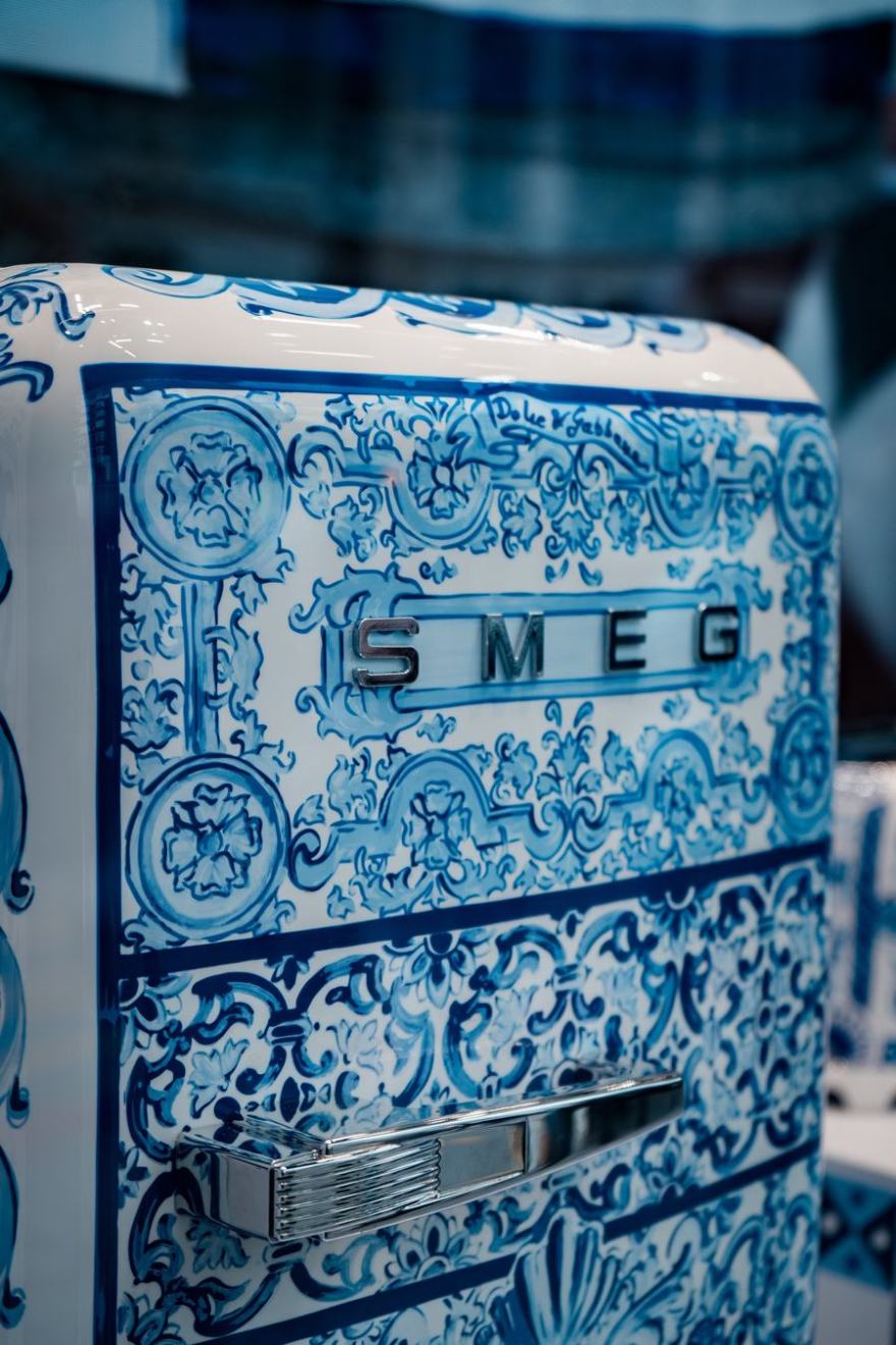 Smeg x Dolce & Gabbana推出最新合作:蓝色地中海 - 米尚丽零售设计网 MISUNLY- 美好品牌店铺空间发现者-7