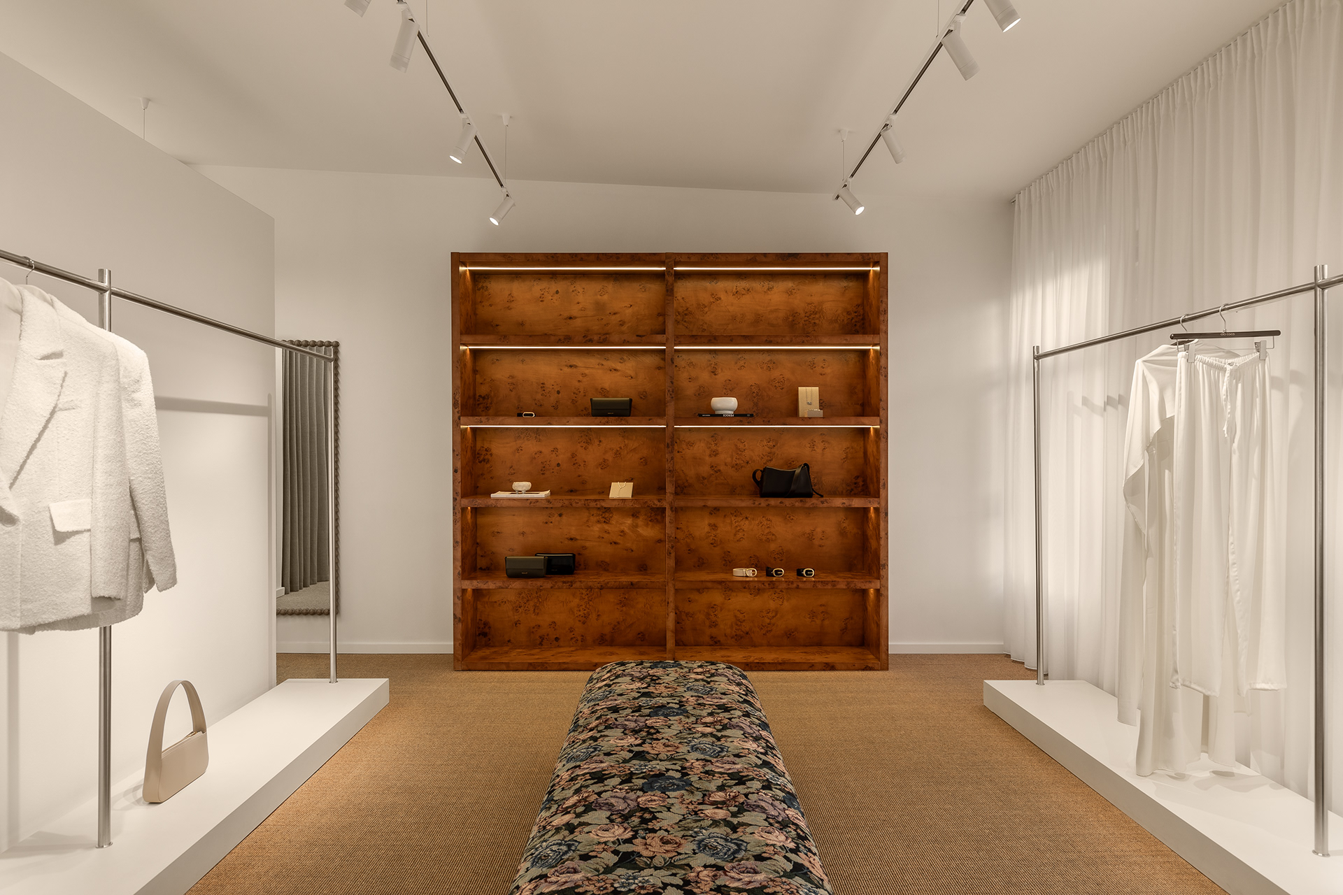 CICI COCO 展厅及咖啡馆丨乌克兰利沃夫-54