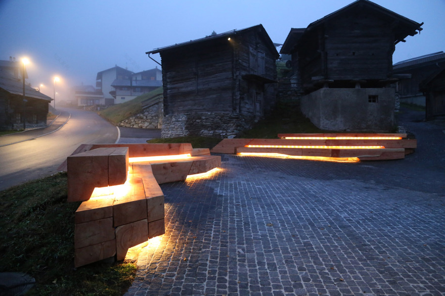 小镇广场及家具,瑞士 / Fernando Menis Architects-17