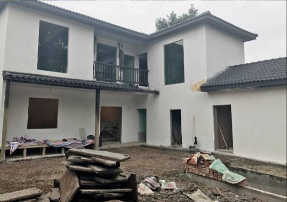 把一个破烂小院，爆改成中国风的入云屋，凉亭、枫树、竹篱笆......-71