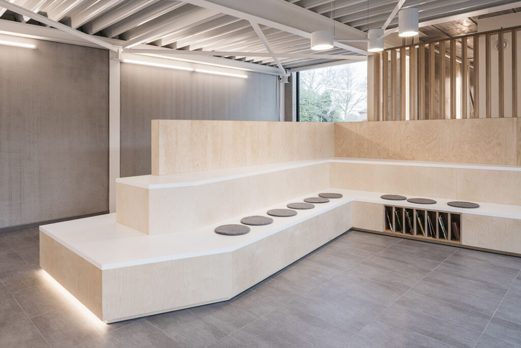 巴克兰茨·弗拉科（考虑到Bakelants和Frako很可能是人名，按照常见外文人名音译处理得出该结果） -20