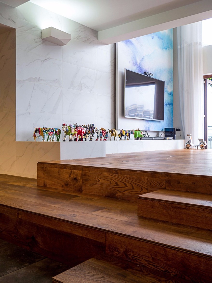 他在20楼挖池塘、造园子丨把家改成空中花园-32