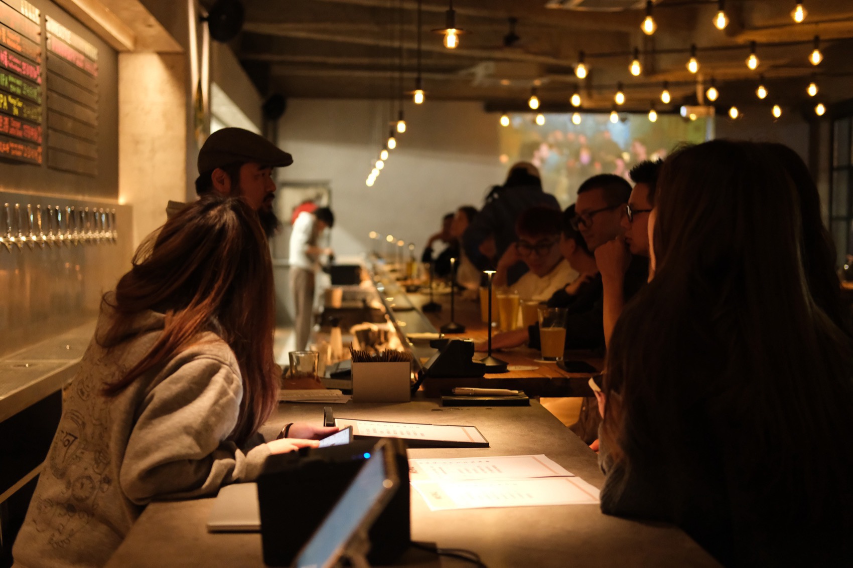 东河精酿 · 杭州黄龙店 / 杭州观堂设计-74