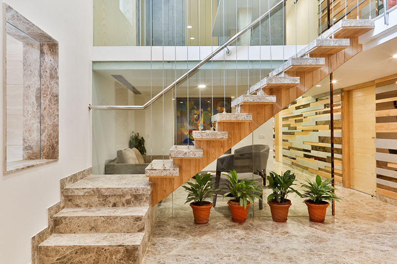 新德里历史遗产中的现代办公室翻修-13