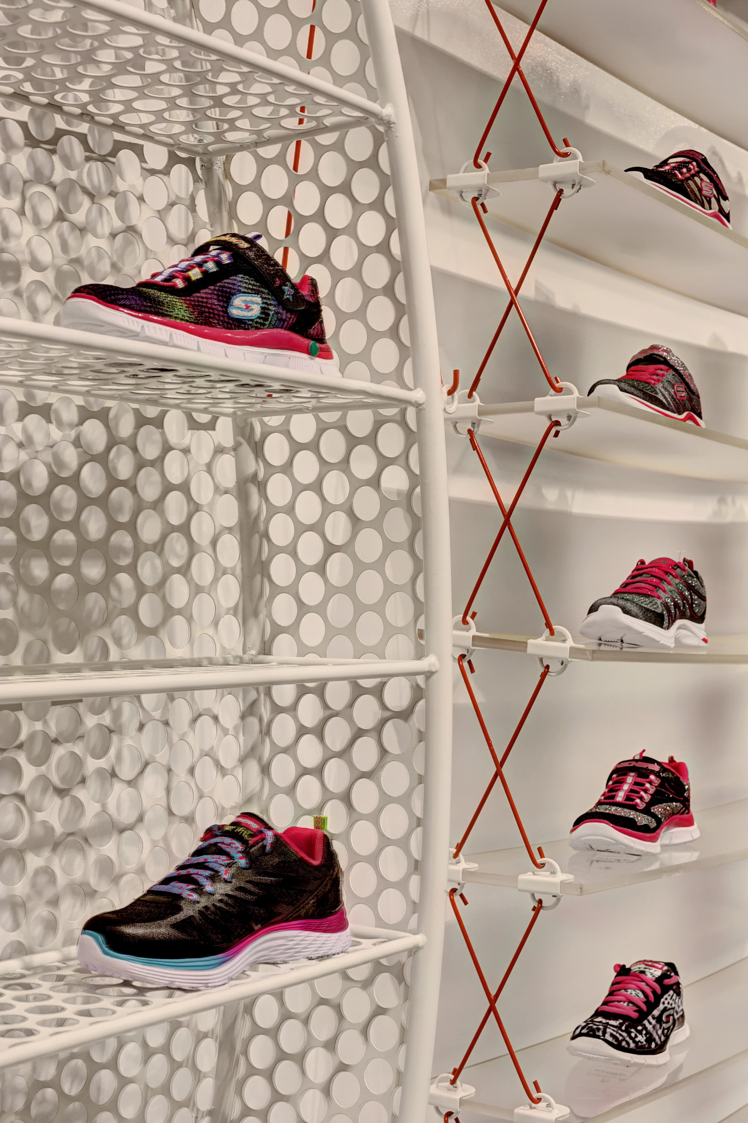 童趣空间 · Skechers TR 儿童鞋展示厅-24