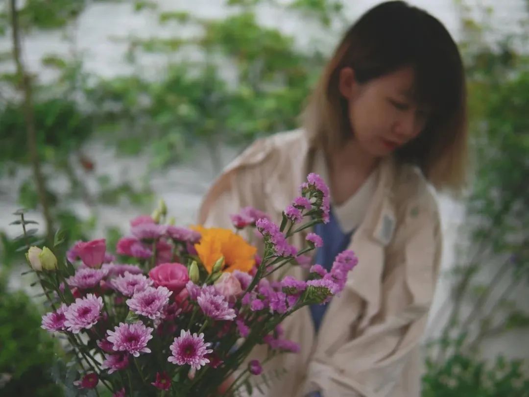 11 个陌生人同居 3 年,私生活首次曝光 | 看似佛系,实则野心勃勃-185