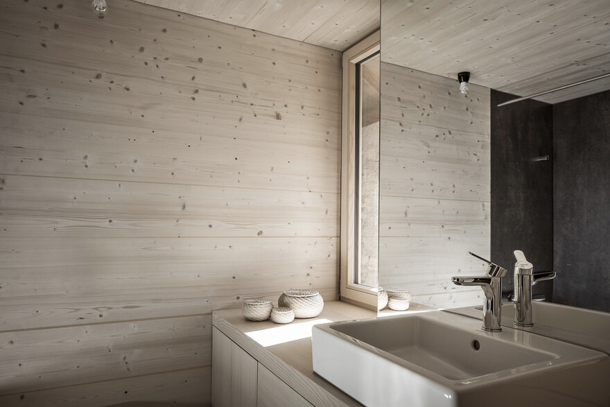 瑞士山间古宅变身为度假胜地-33