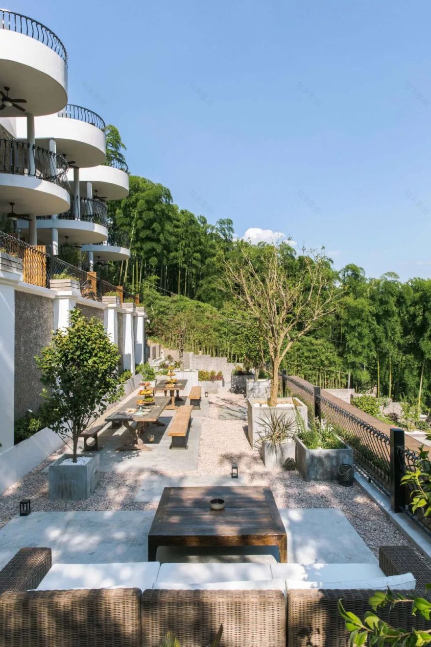 莫干山·云顶堡酒店 | 山地城堡的云朵奇想-13