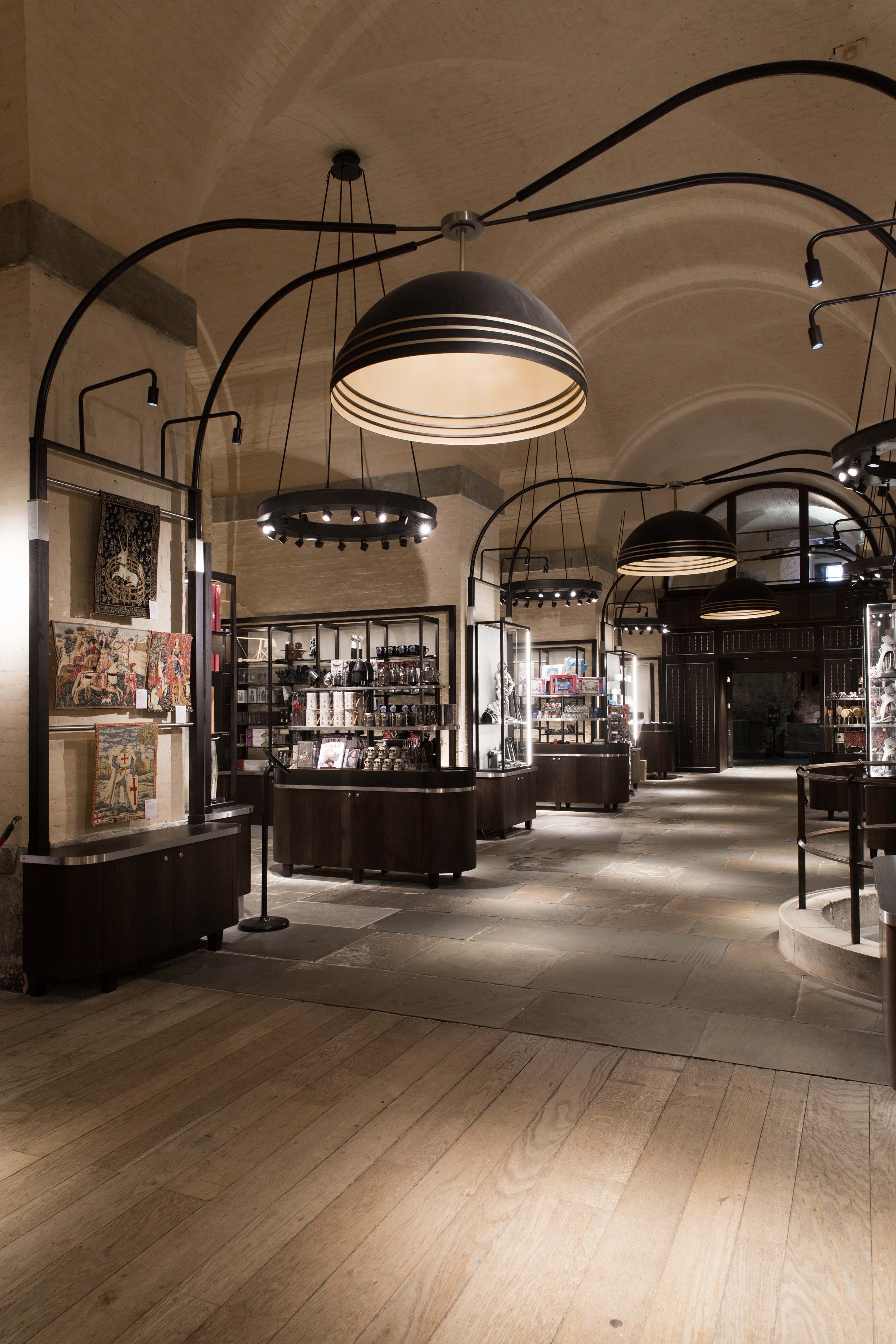 the white tower gift shop the tower of london-14