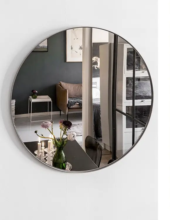 41 平米瑞典个性设计公寓 | 色彩与古董壁纸的完美融合-4