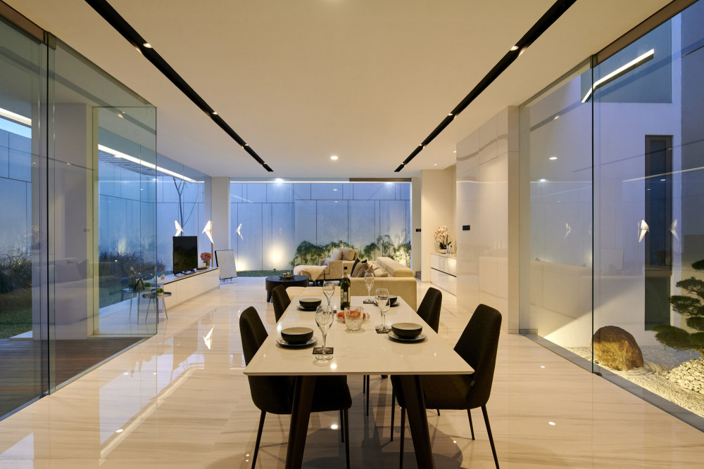 印尼白色简约住宅设计-26