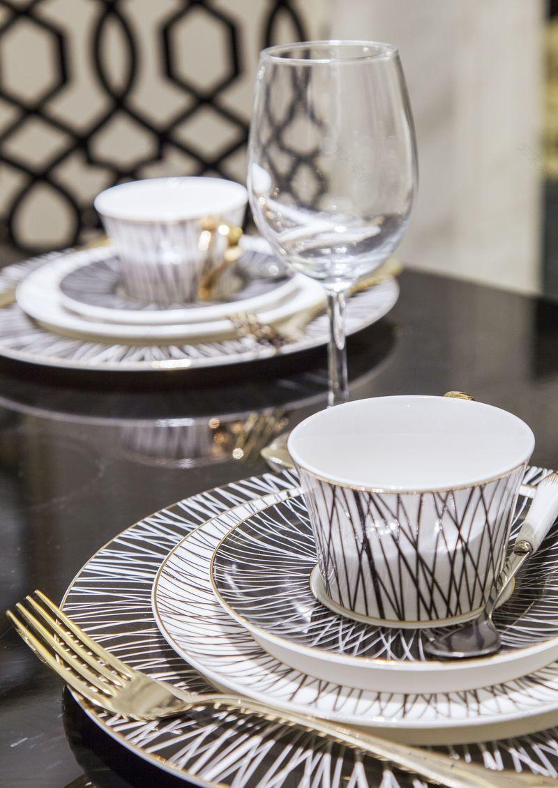 《万锦·紫园》新古典风格样板间 | 黑白灰与橘色的艺术碰撞-20