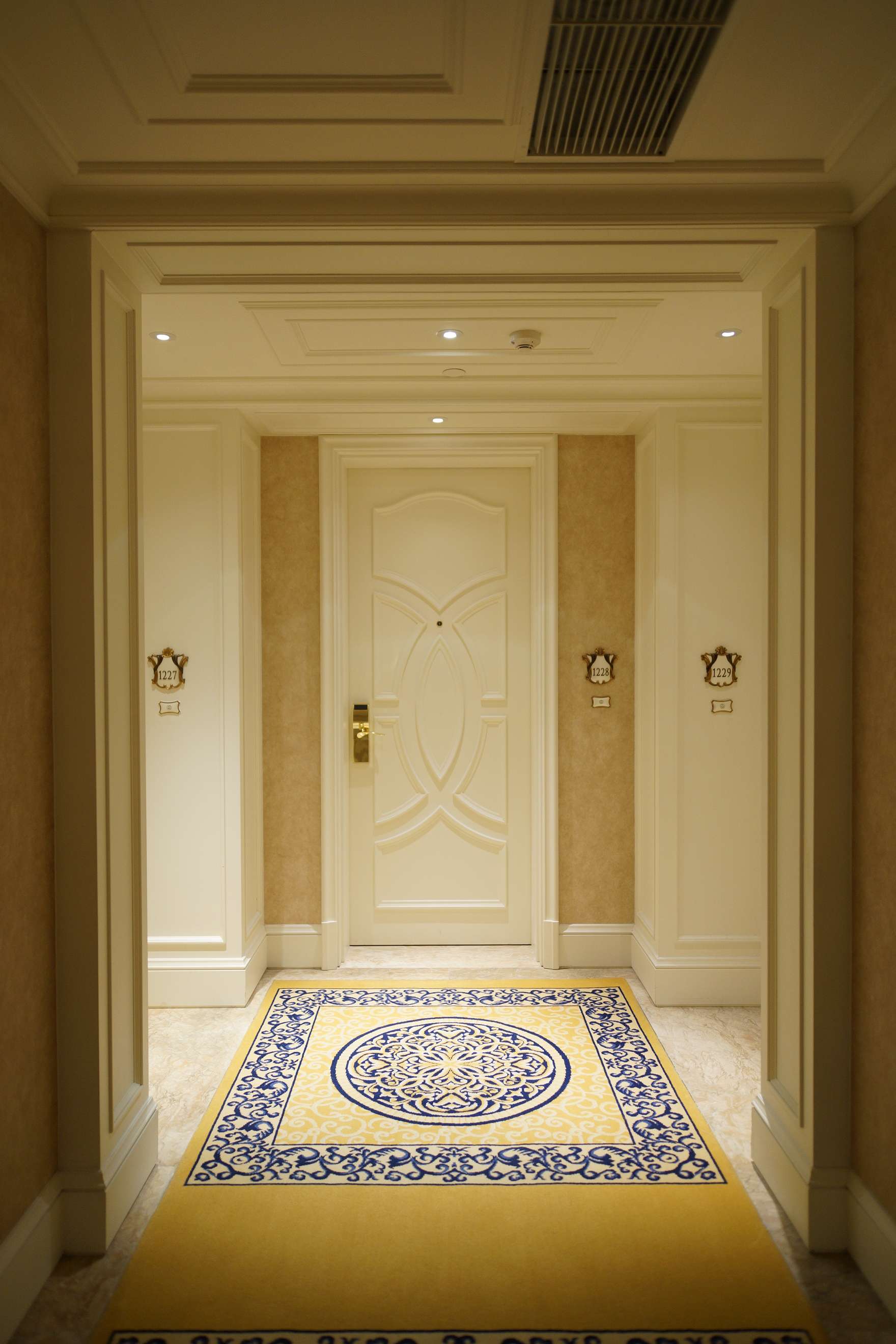 大连城堡酒店客房细节照片-0