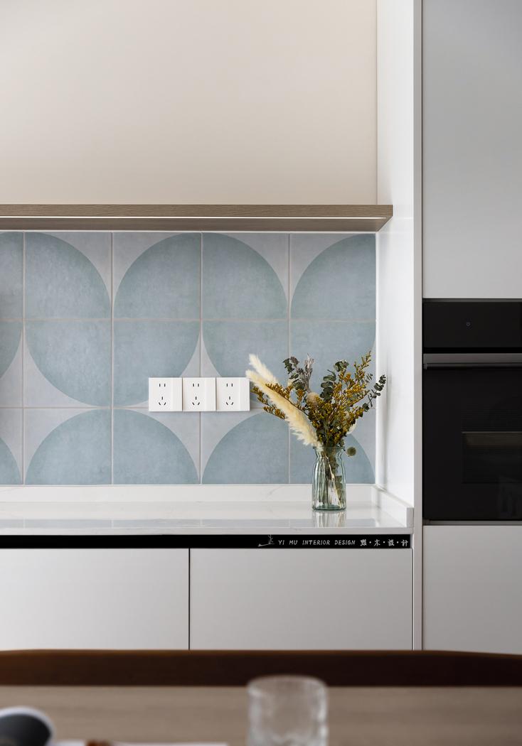 现代简约婚房设计-44