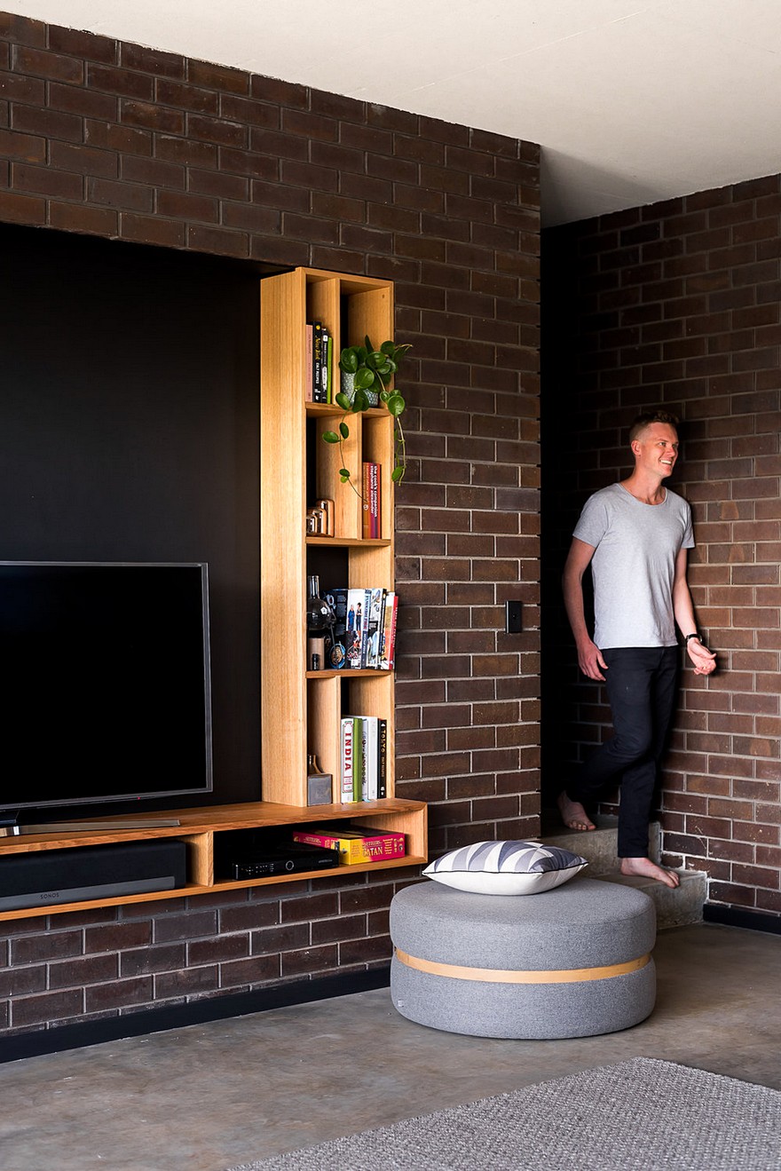 Dolce House is a Contemporary Urban Home with Warehouse Style-6