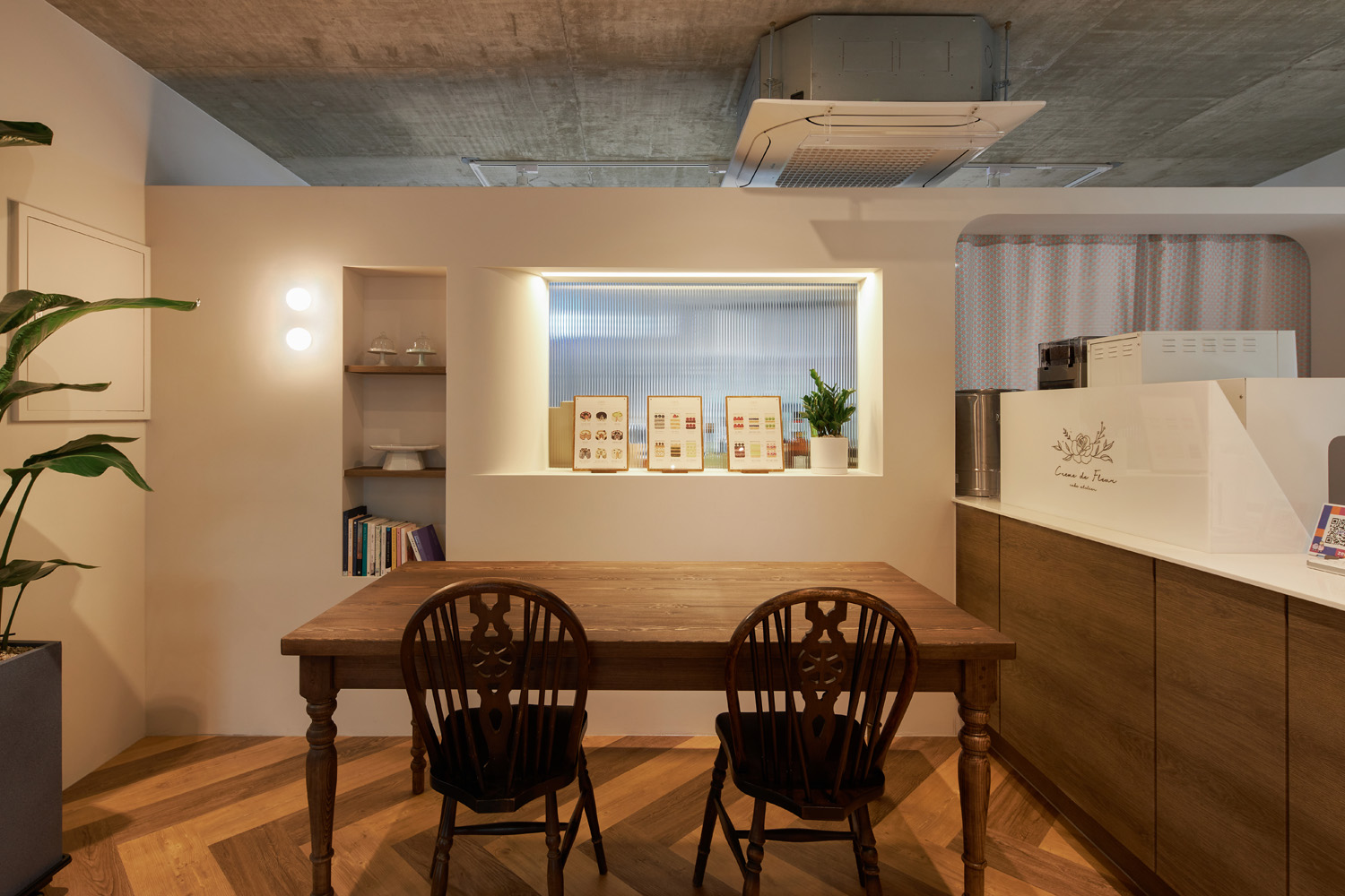 温馨 20 平米蛋糕店，打造甜蜜空间-4