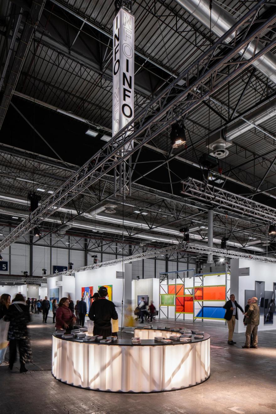 ARCO 2023 城市画廊般的设计亮点丨西班牙马德里丨Pedro Pitarch 工作室-7