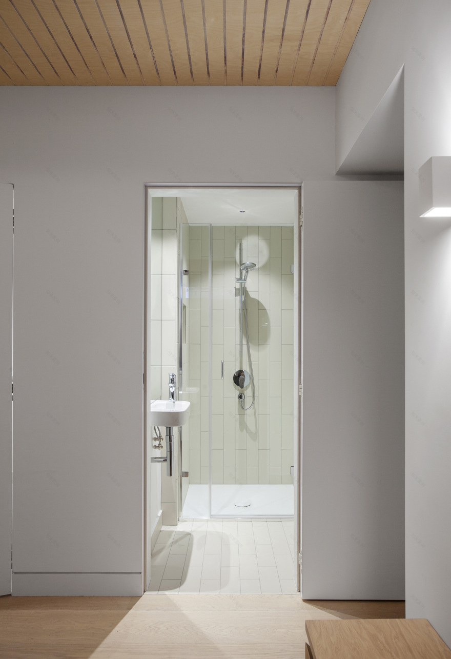 伦敦绿意盎然公寓扩建,红砖绿意打造室内外一体化生活-16