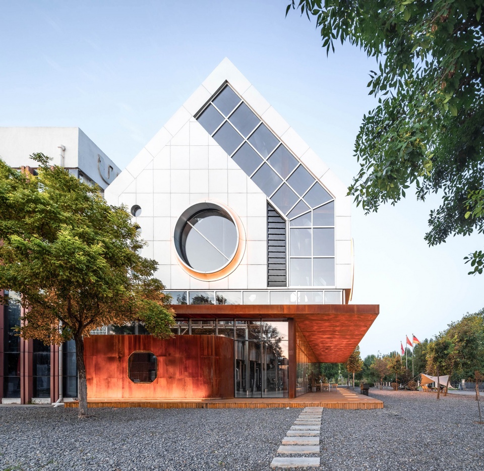 URBREW 精酿糖化车间 | 工业科技与品牌奔放的完美融合-5