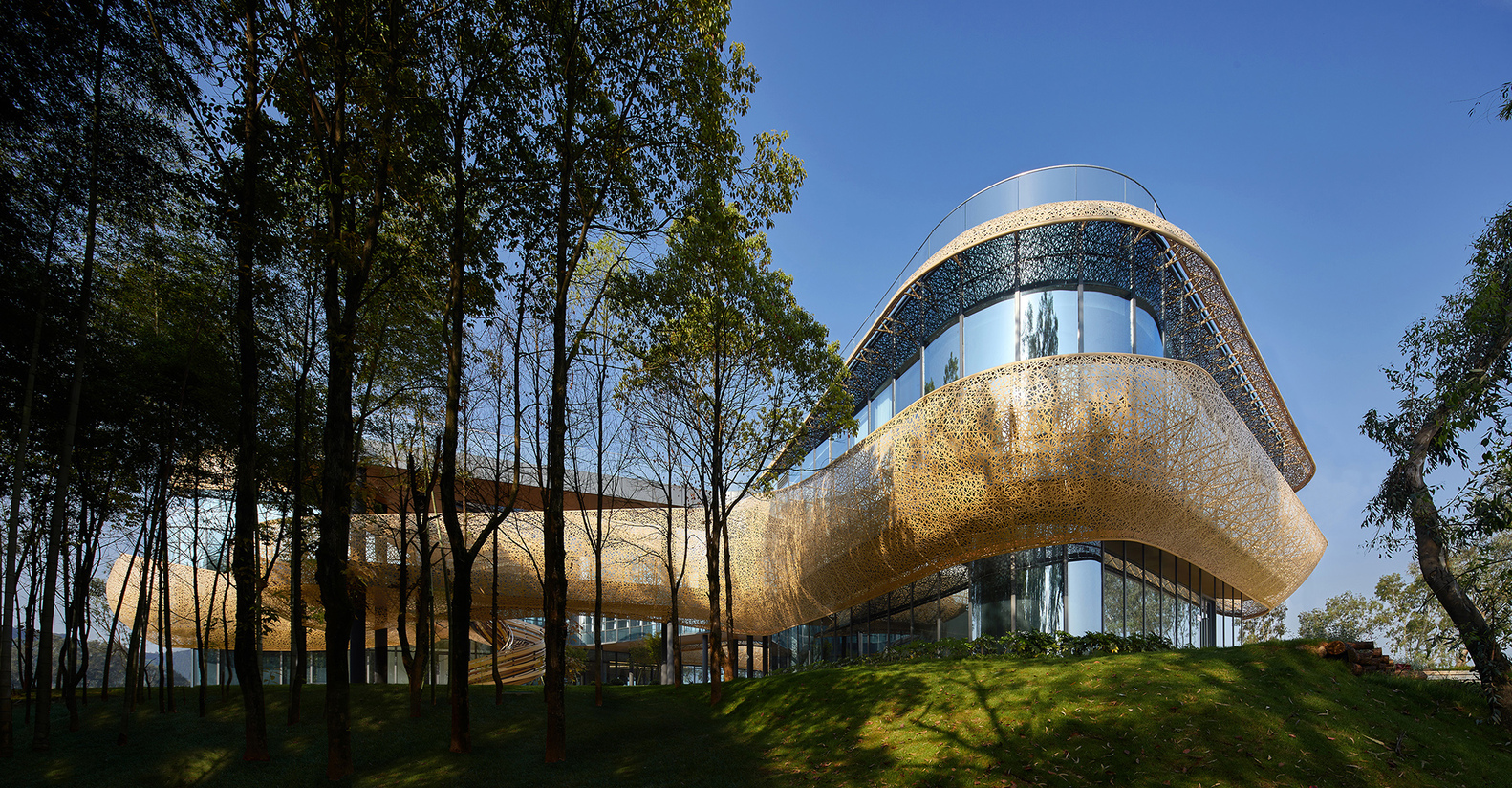 White Crane Lake Visitor Center / Archperience-4