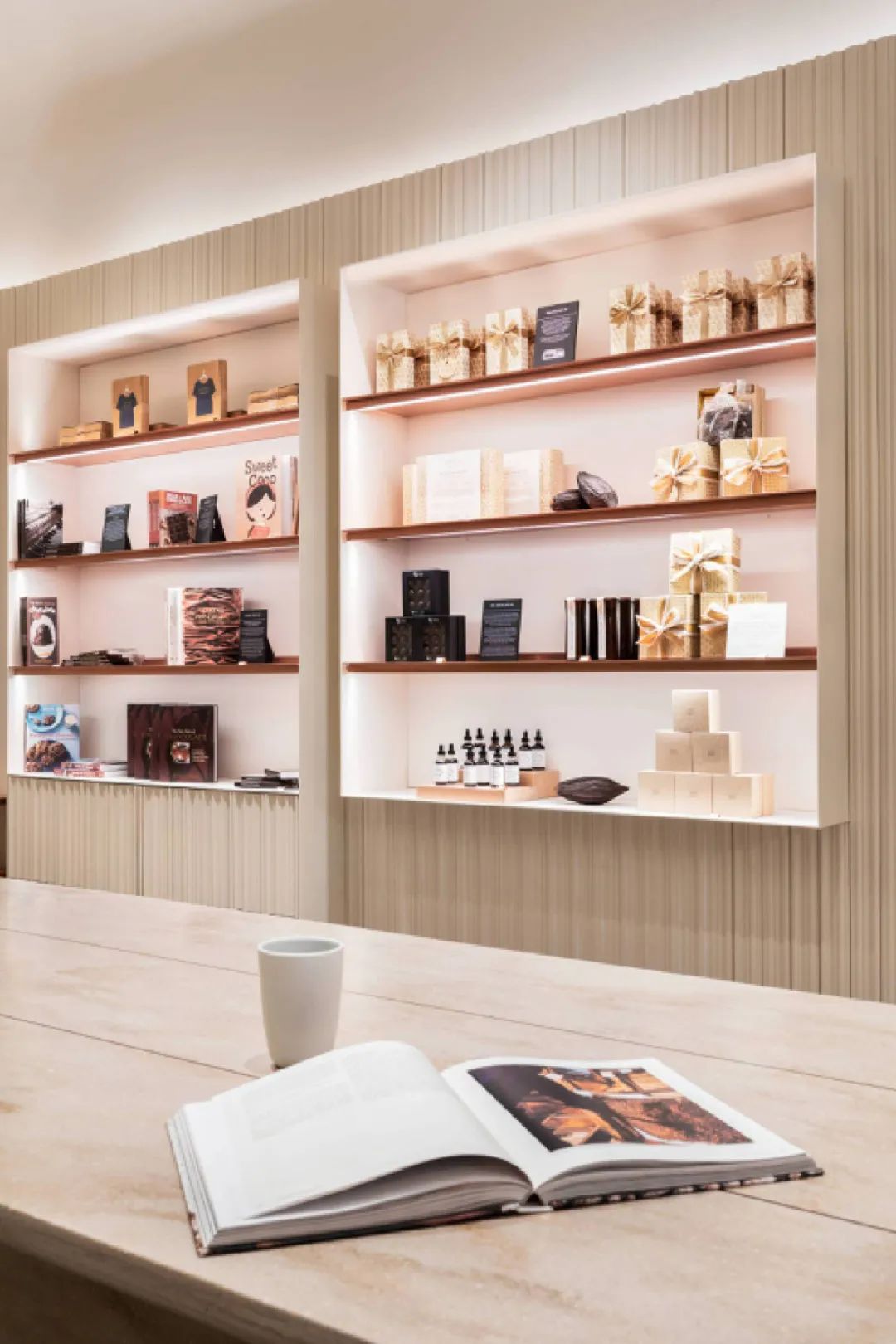 蒲公英巧克力零售店&咖啡馆丨美国拉斯维加斯丨Monica Sanga 和 Puddle Inc-5