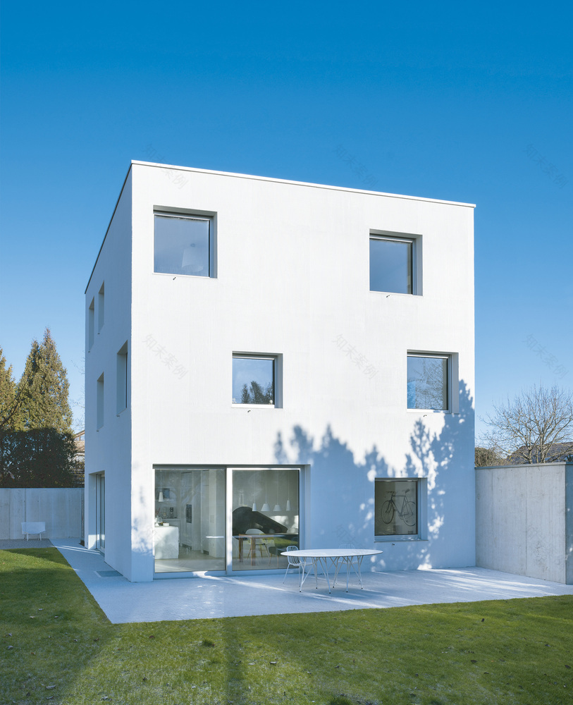 德国 Mering 年轻家庭现代住宅设计-31