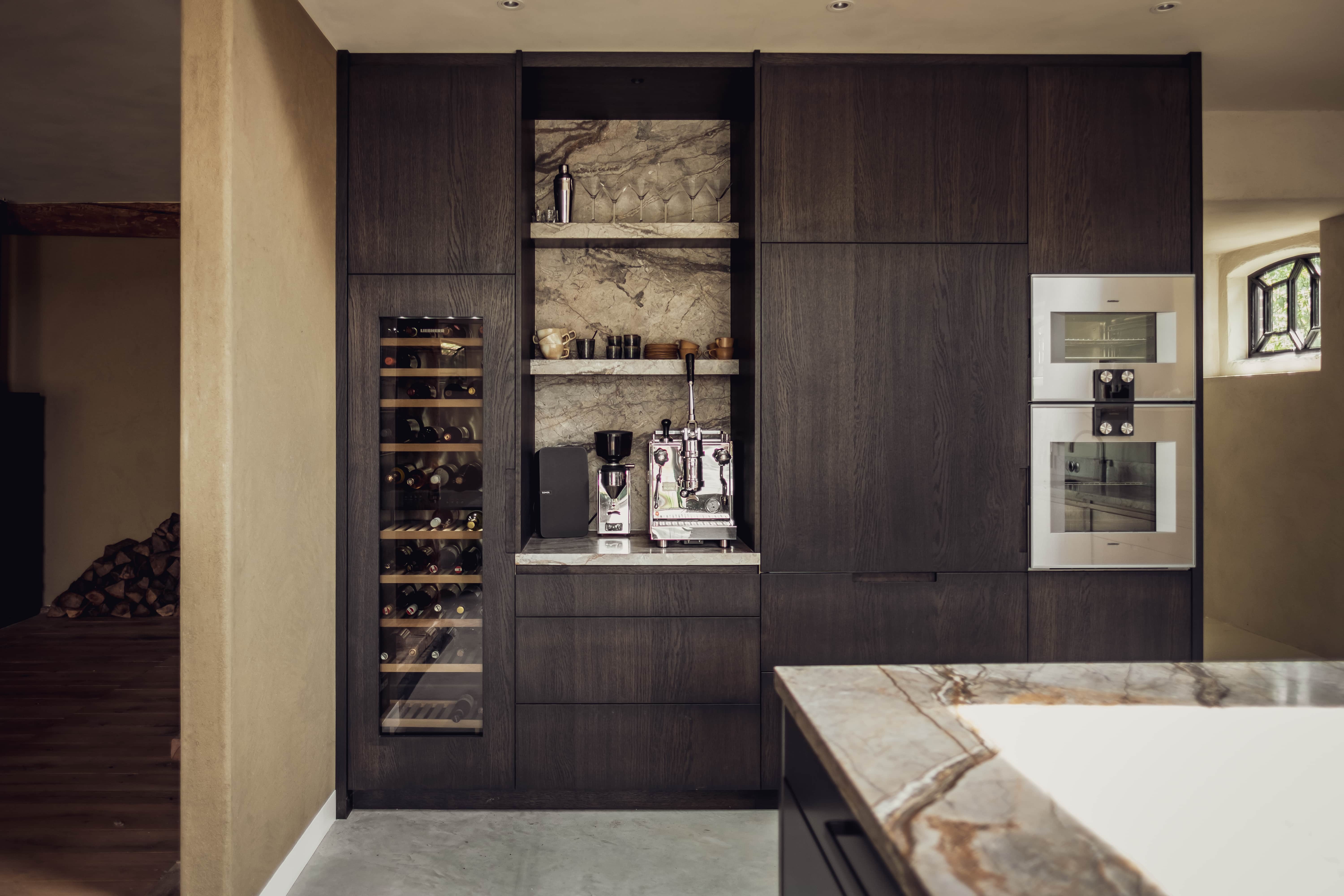 由于EGINSTILL并非常见的英文词汇，无法准确得知其含义，因此难以完成该内容的准确翻译 丨荷兰阿姆斯特丹-12