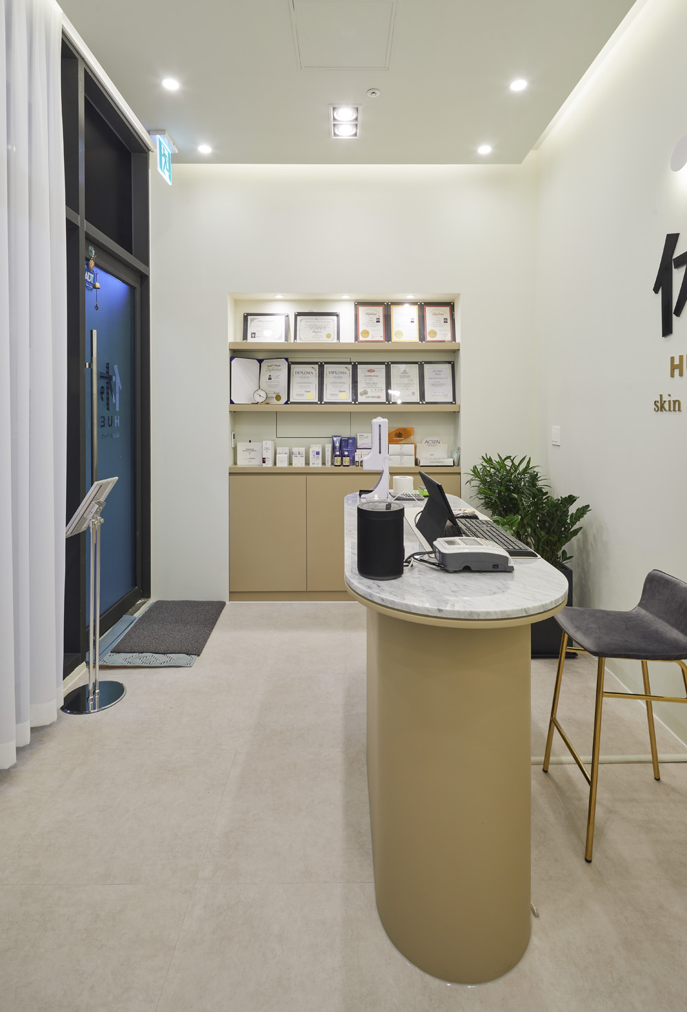 21 平韩式美妆店，展现现代简约风格设计魅力-6