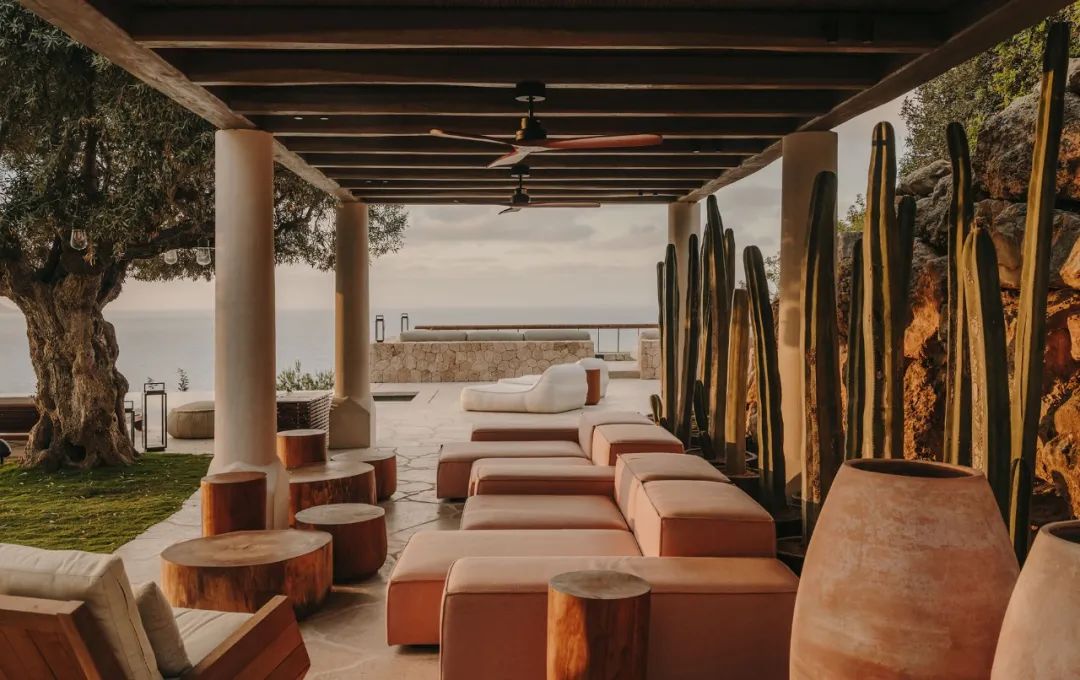 普罗旺斯葡萄园古老城堡重建丨建筑师Amelia Tavella-68